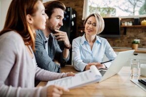 mortgage underwriter